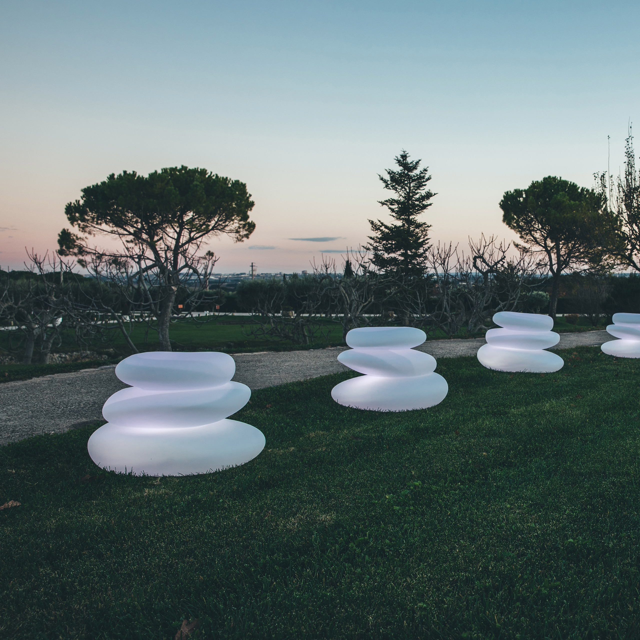 Monacis Vaso Eden in Resina – Design Decorativo per Interni ed Esterni cm 75x62x47