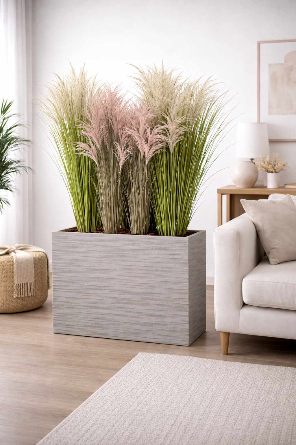 Separè Vaso Elegance completo di Piante Pampa Artificiali e Corteccia – Soluzione Divisoria Elegante