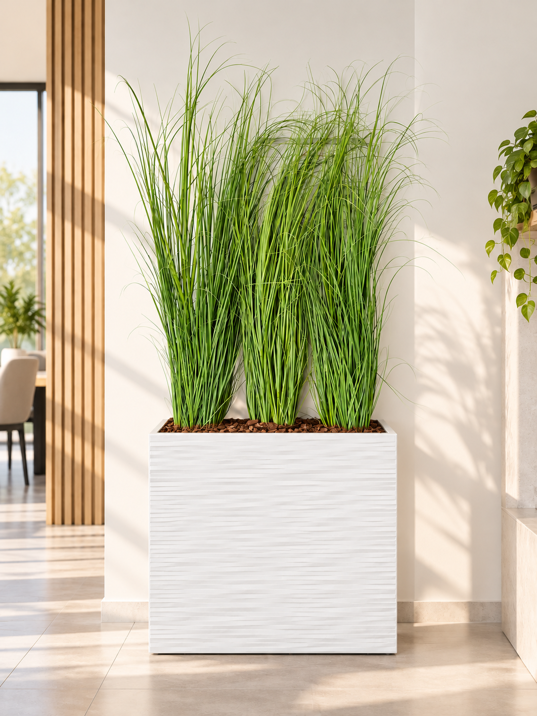 Separè Vaso Elegance completo di Piante Artificiali e Corteccia – Soluzione Divisoria Elegante