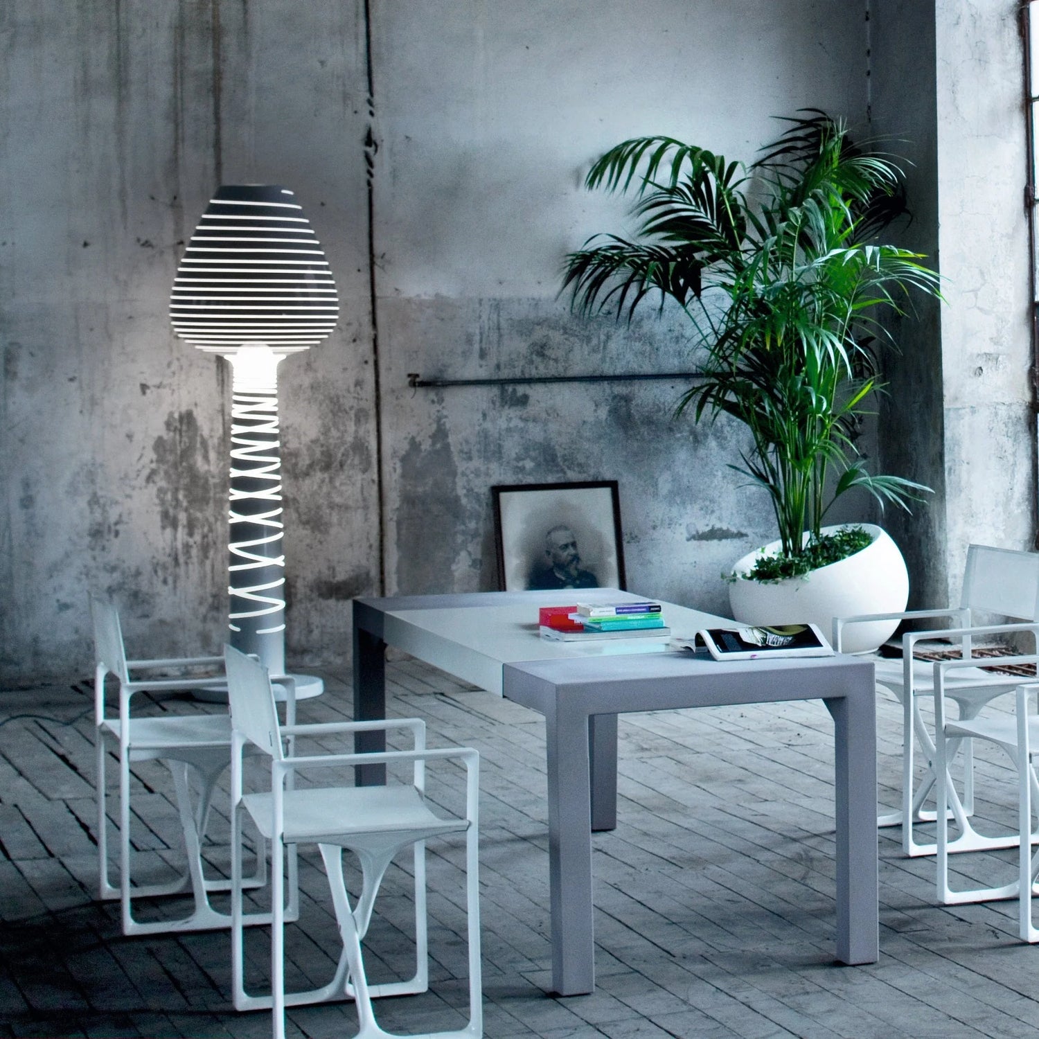 Serralunga lampada da pavimento Lady Mary cm 70x208