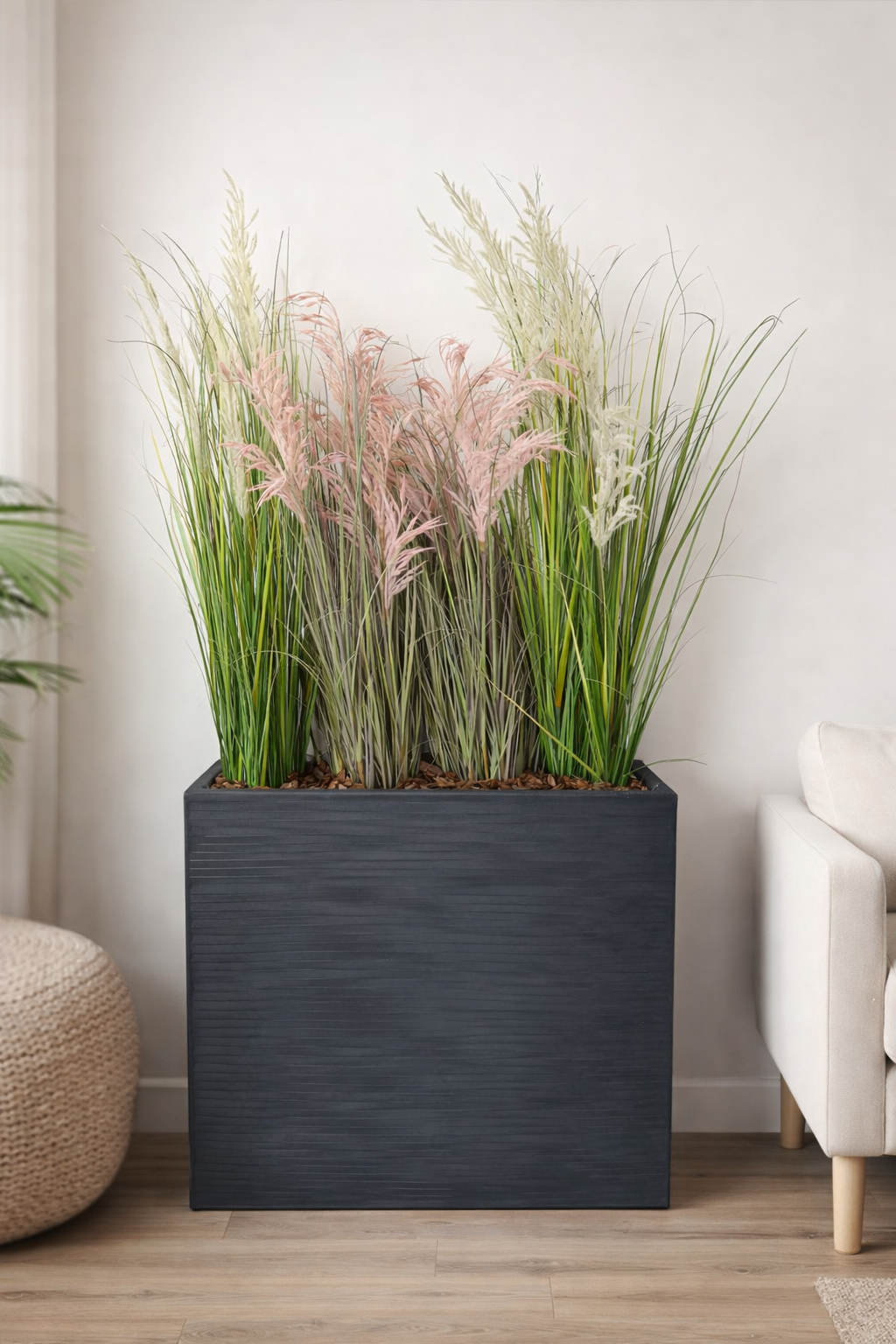Separè Vaso Elegance completo di Piante Pampa Artificiali e Corteccia – Soluzione Divisoria Elegante