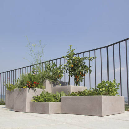 vasi per giardino in resina